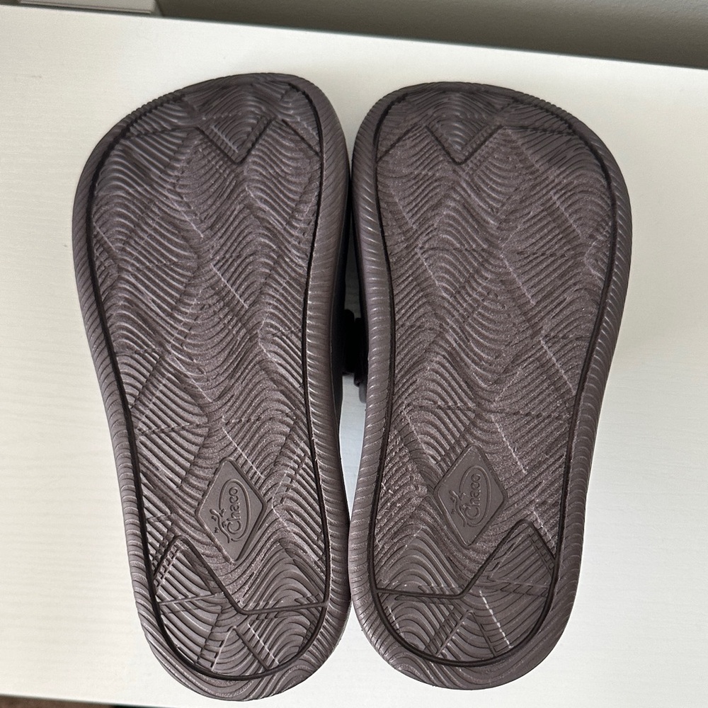 Chaco Slide Sandals with Straps 8 - Picture 3 of 4